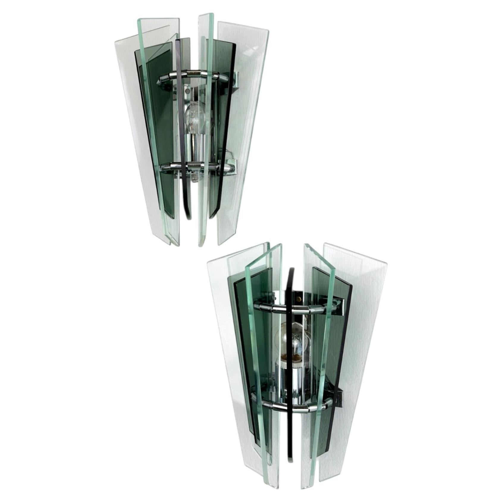Paire d'appliques murales Veca – Verre de Murano taillé vert, Italie, 1970 en vente
