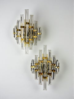 Pair of Venini wall lights, Murano cut glass, Circa 1970, Italy