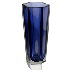 Vase „Sommerso“ von Seguso, blaues facettiertes Glas, Murano, Italien, 1970er Jahre