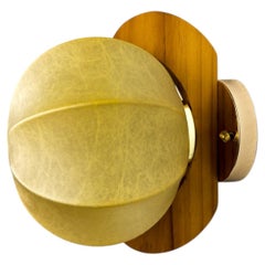 Italian "Cocoon" wall light, resin and pine wood, 1970