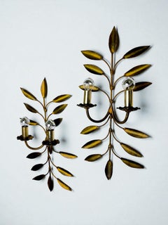 Pair of Floral Gilded Florentine Wall Sconces, Large Mid-Century Design, Italy 1