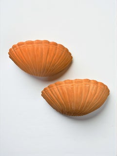 Coppia di applique vintage italiane "Shell Wall", grandi sculture in terracotta, anni '80