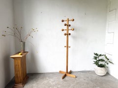 Scandinavian Style Solid Pine Coat Stand with Ball Pegs, France, 1970s