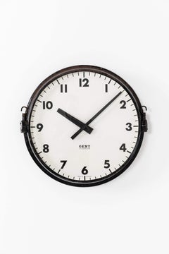 Grande horloge murale industrielle vintage de 24 pouces de l'usine ferroviaire « Gents of Leicester », vers 1940