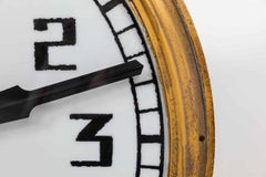 Enorme reloj industrial de ferrocarril Smiths, iluminado y de doble cara. Hacia 1930