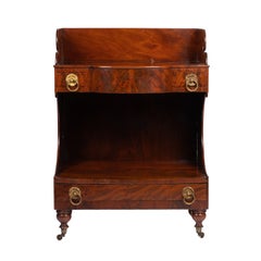 Stand de toilette Demilune en acajou américain sur roulettes en laiton, 1830