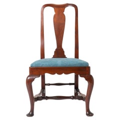 Boston Queen Anne mahogany slip seat side chair, c. 1730