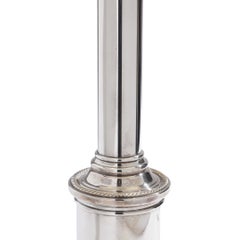 Lampada da tavolo inglese in stile vittoriano con colonna dorica placcata argento, 1850-60 circa