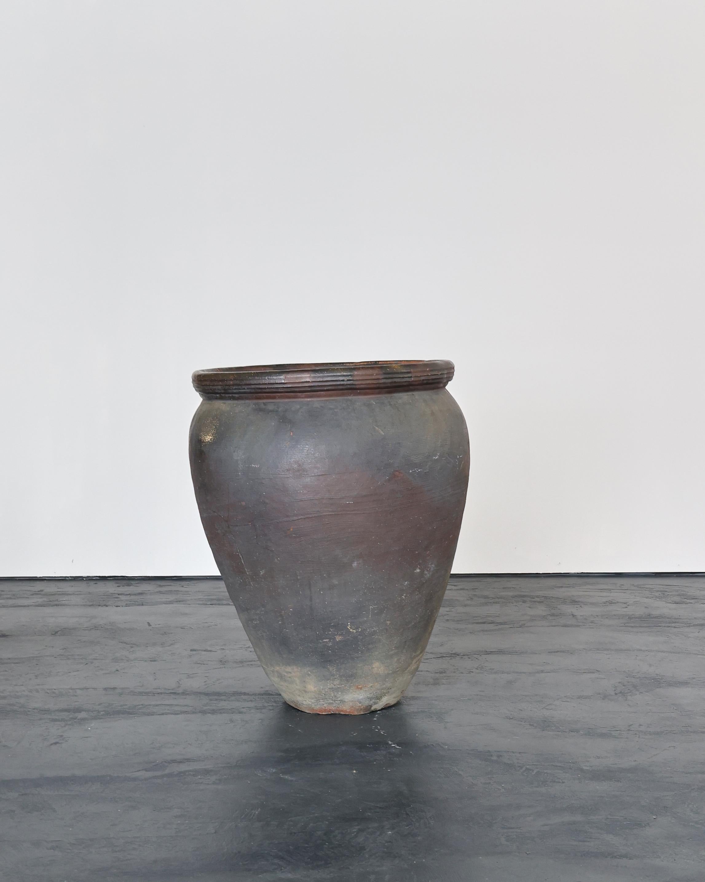 Terracotta ENORME vaso primitivo in terracotta giapponese dell'inizio del XIX secolo in vendita