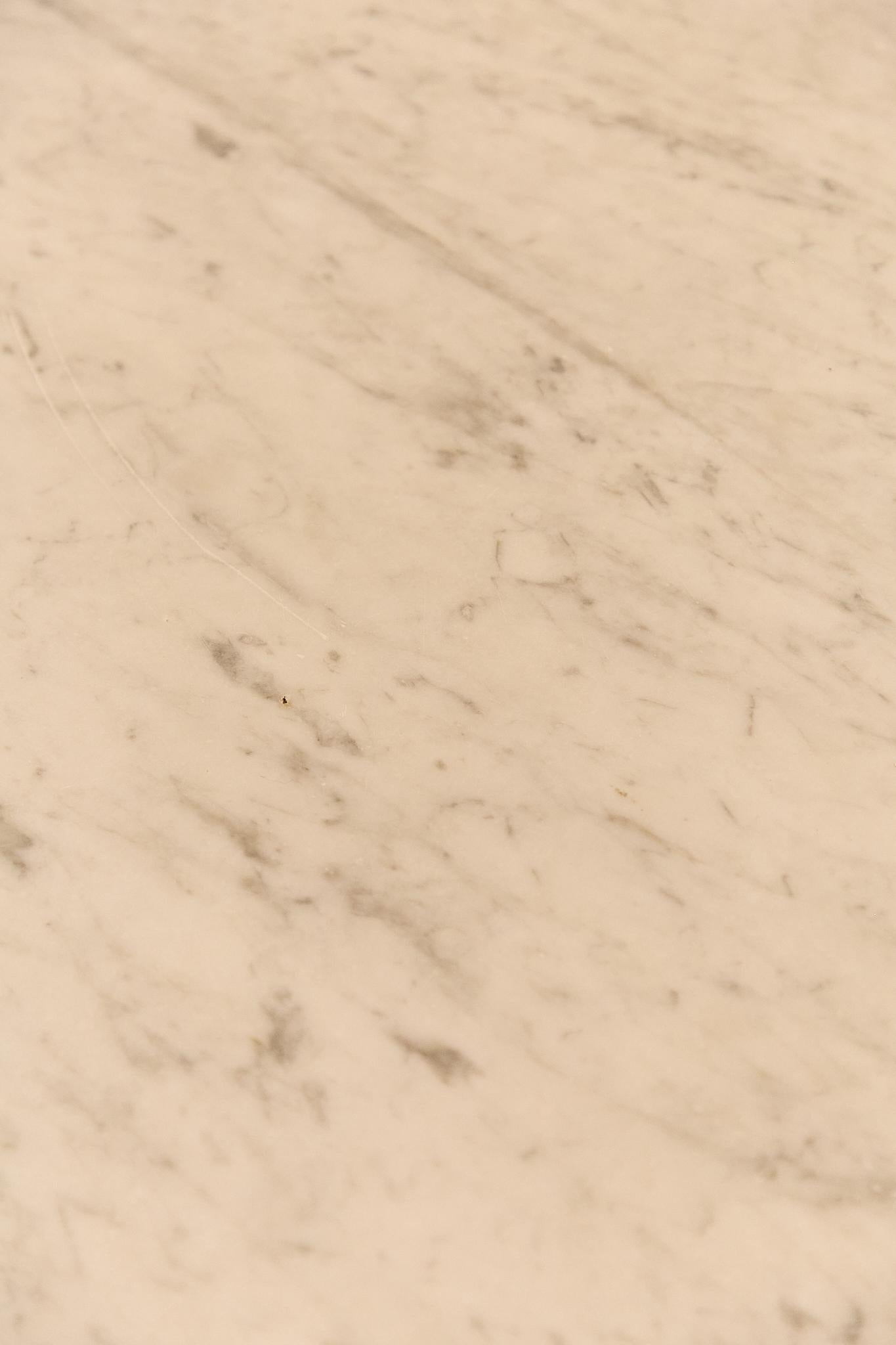 Carrara Marble Table Attributed to Angelo Mangiarotti For Sale 2