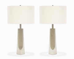 Coppia di lampade da tavolo vintage in stile modernista in metallo della Laurel Lamp Co.