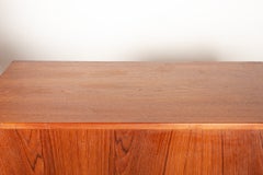 Petit buffet ou meuble-bar danois en teck, modèle 42, conçu par Kai Kristiansen pour Feldballes.