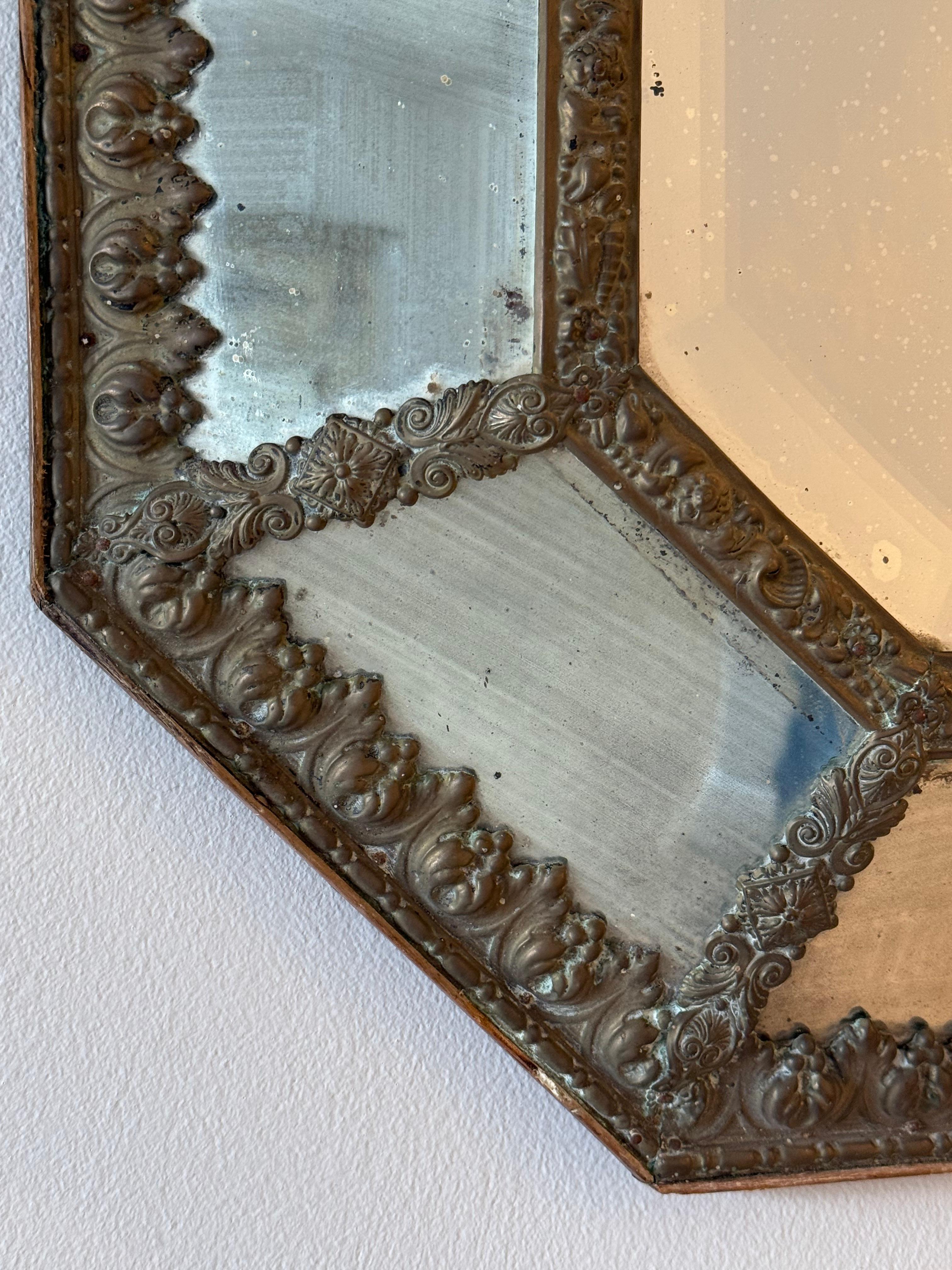 Miroir à coussin en laiton du XIXe siècle Bon état - En vente à Ongar, GB