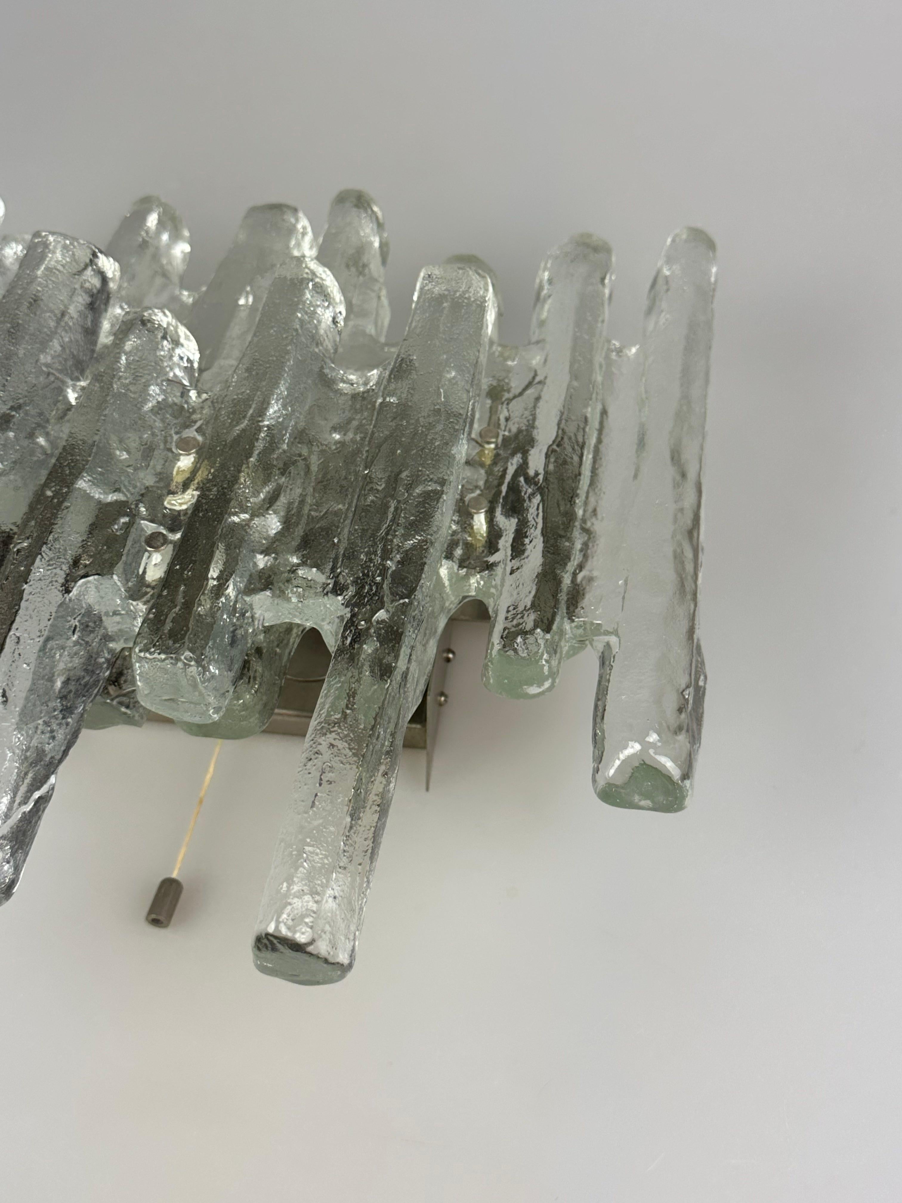 Métal Applique en verre glacé des années 1960/70 par J.T. Kalmar, Autriche Design/One en vente