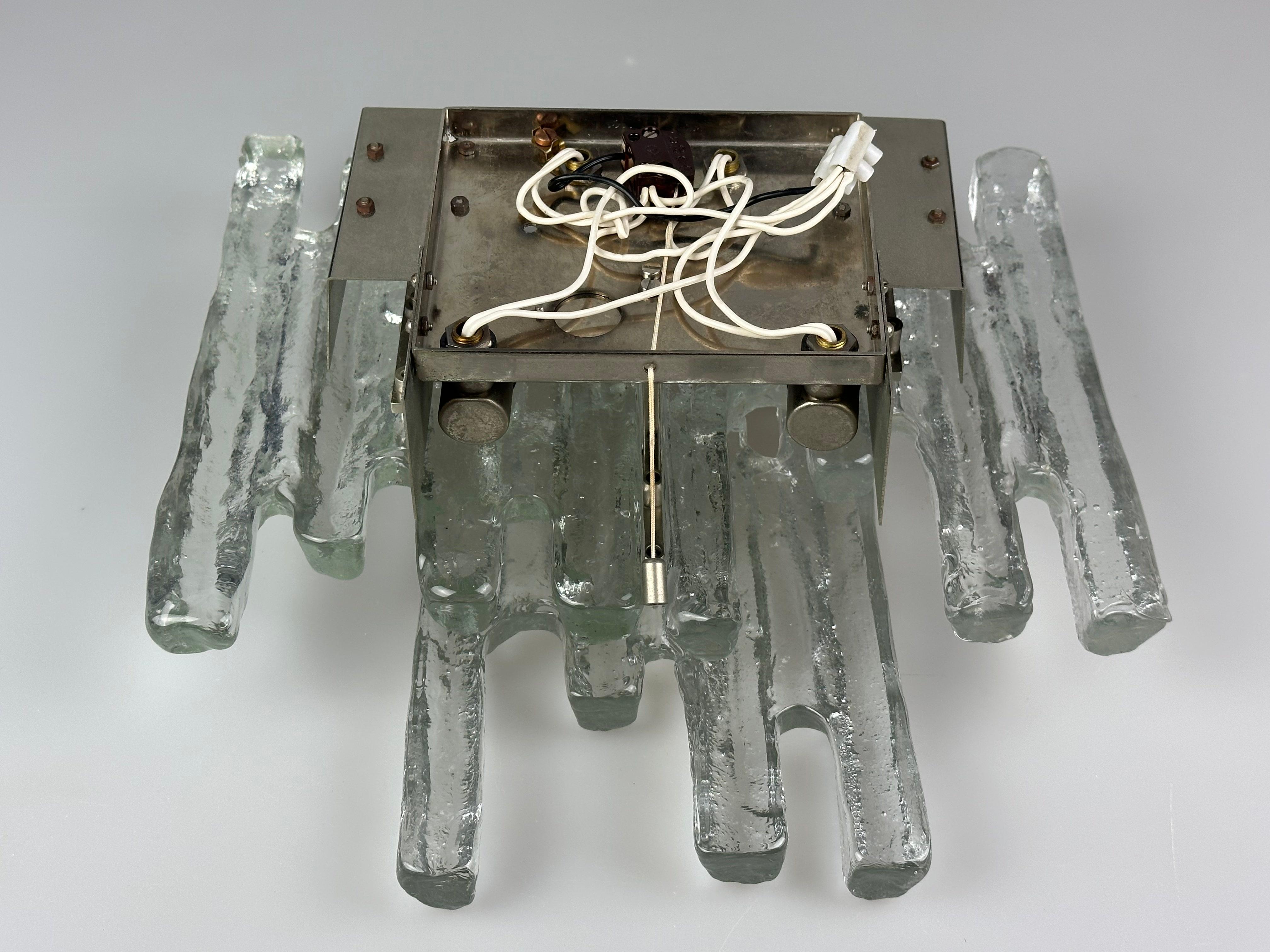 Applique en verre glacé des années 1960/70 par J.T. Kalmar, Autriche Design/One en vente 11