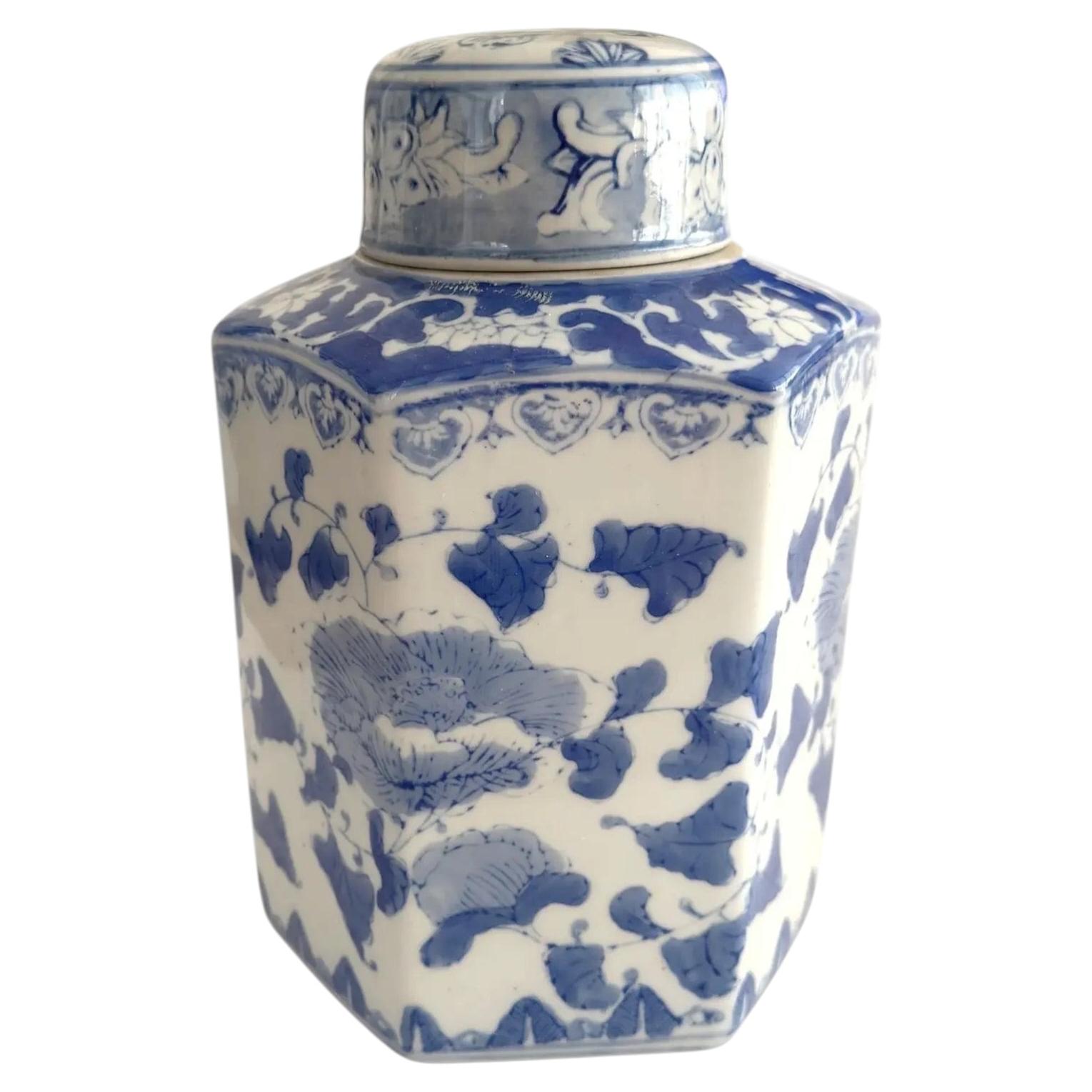 Chinese Export Blue And White Hexagonal Chinoiserie Tea Caddy