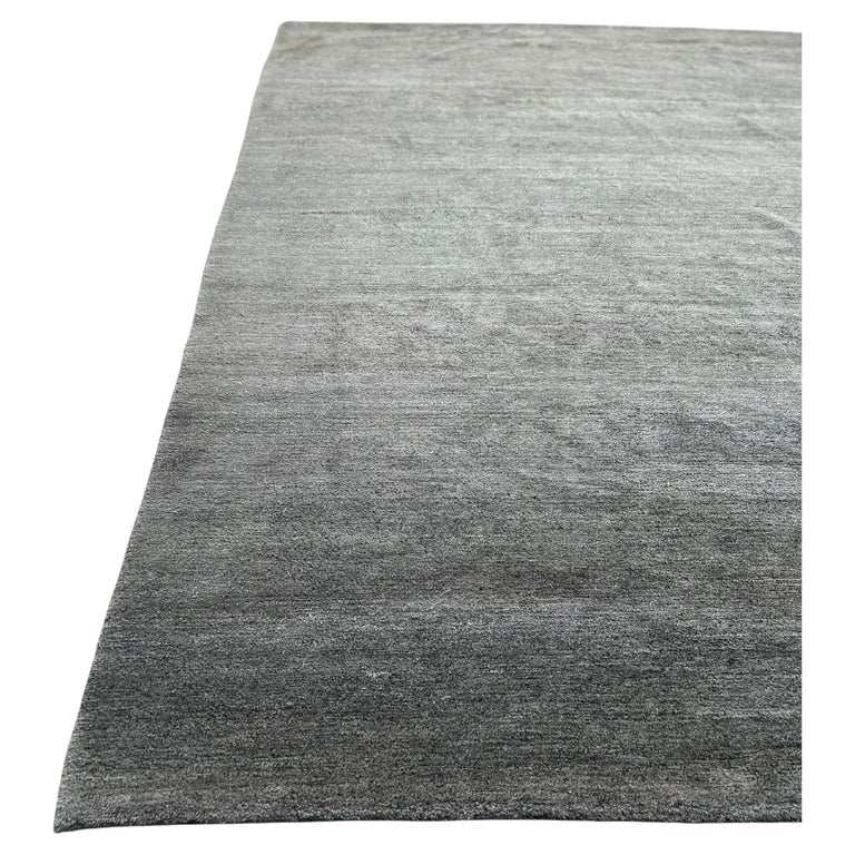 Grey/White Hand Made Rug Contemporary Design and Color Wool and Silk India  For Sale at 1stDibs