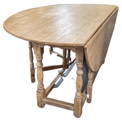 English Gate Leg Drop Leaf Table Console or Dining