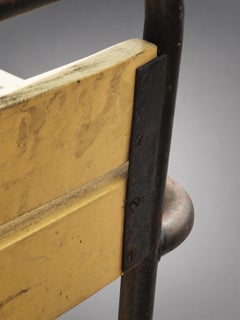 2/2 Ein Stuhl im Art-Déco-, Modernismus-, Bauhaus- und Kubismus-Stil von TOLIX, Frankreich, 1930