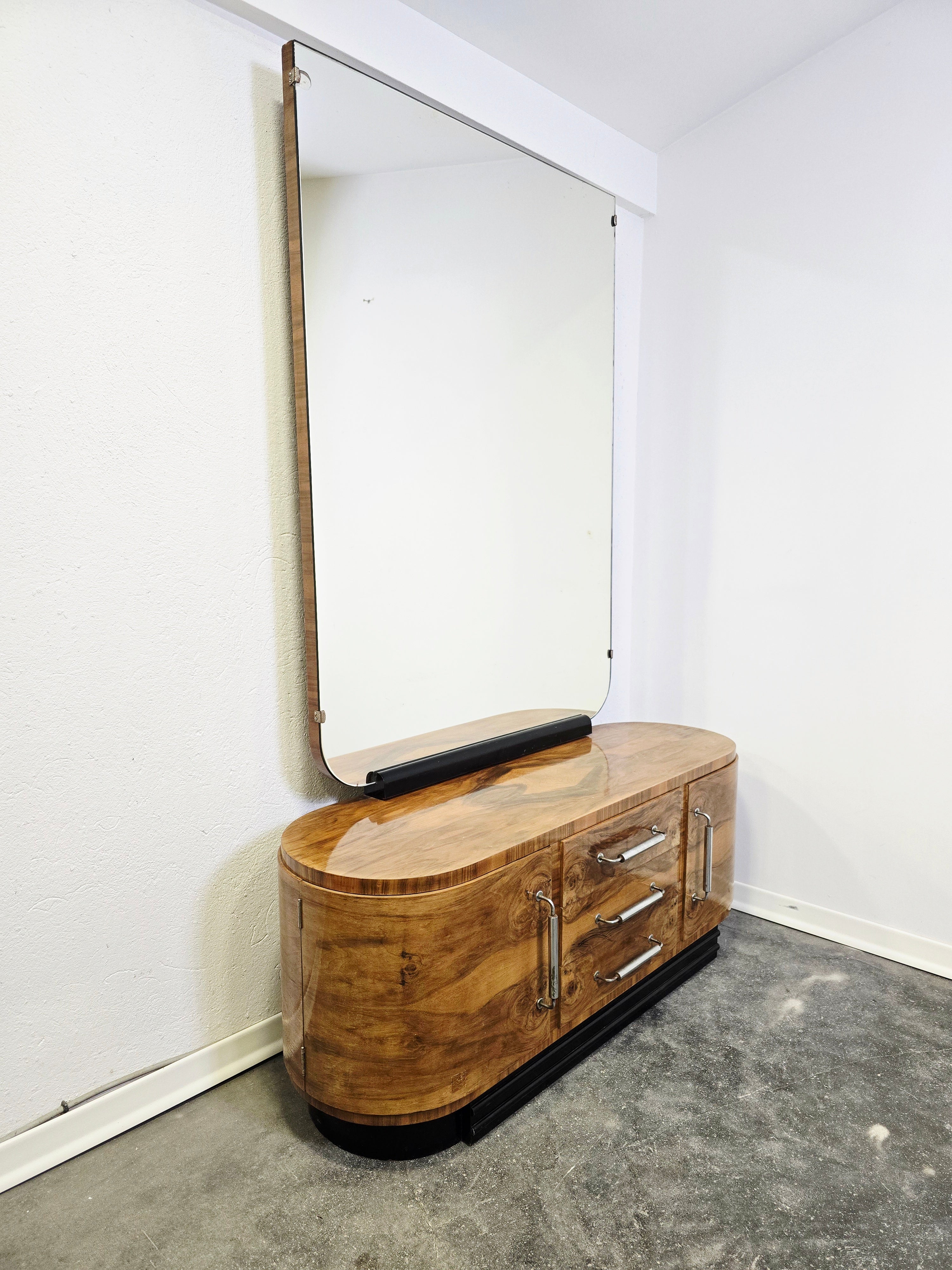 Comò Art Deco con specchio, noce e cromo, Austria, design anni '30 in vendita