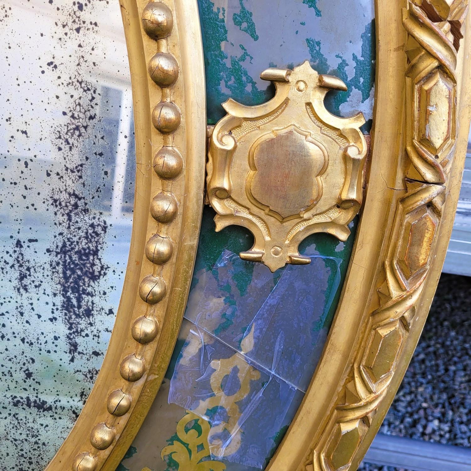 Gran espejo ovalado de madera dorada, Napoleón III, S. XIX en Bueno estado para la venta en MARSEILLE, FR