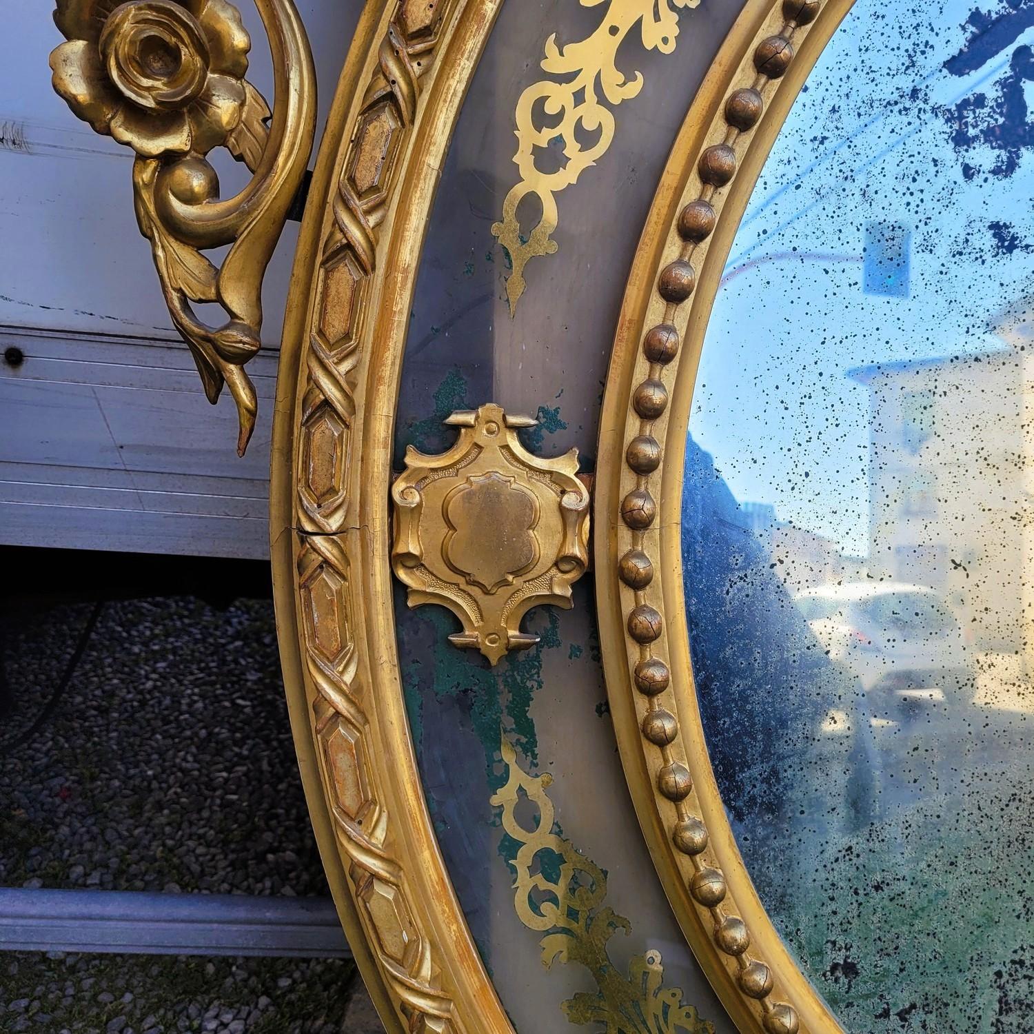 Gran espejo ovalado de madera dorada, Napoleón III, S. XIX Madera en venta