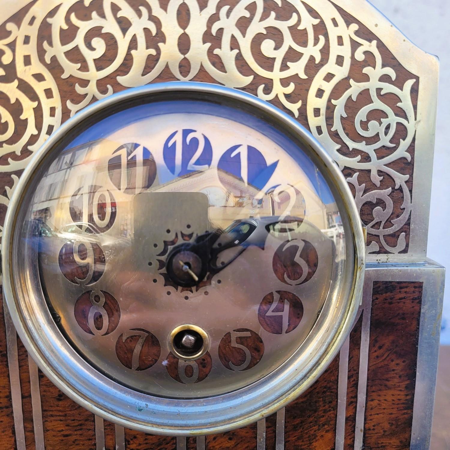 Orologio con lente d'ingrandimento e intarsio Art Déco, 20° secolo in vendita 1