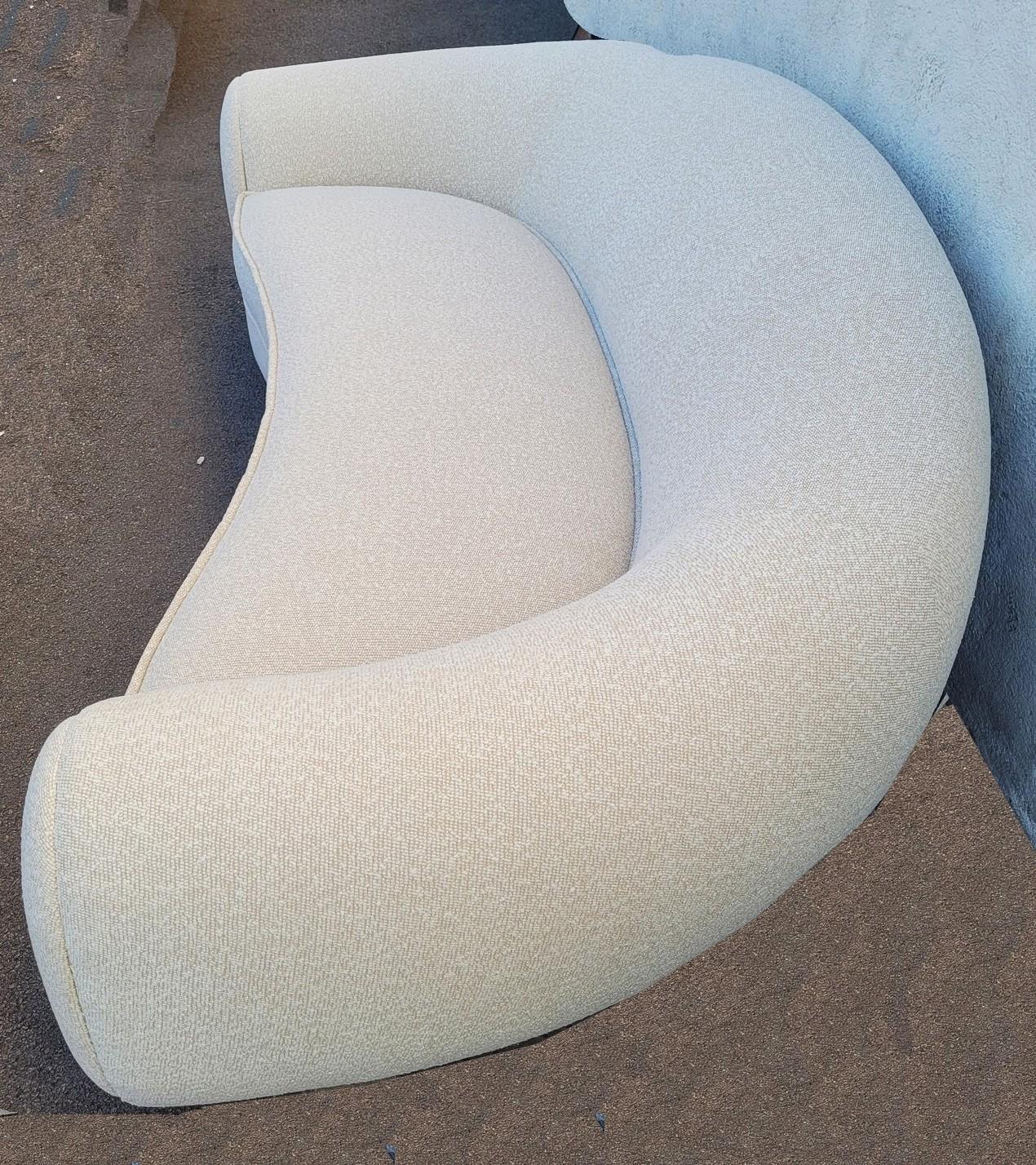 In The Style Of J Royère, Polar Bear Style Sofa In Good Condition For Sale In MARSEILLE, FR