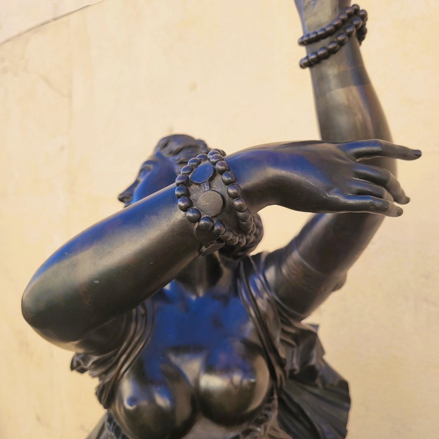 Zingara, JB Clésinger-barbedienne & Collas, Grande bronzo firmato, XIX secolo in vendita 3