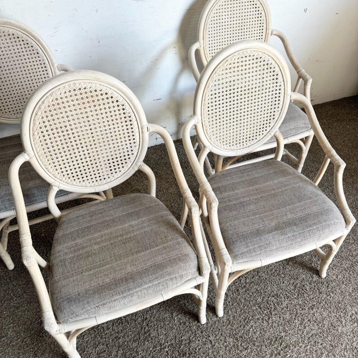 Coastal White Washed Cane Back Rattan Dining Arm Chairs - Set von 4 im Angebot 1