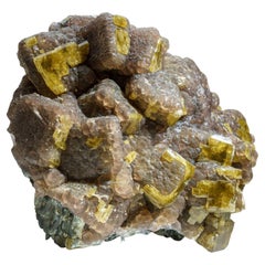 Gelbes Fluorit auf Calcite aus der Moscona-Mine, Villabona-Bezirk, Asturias, Spai