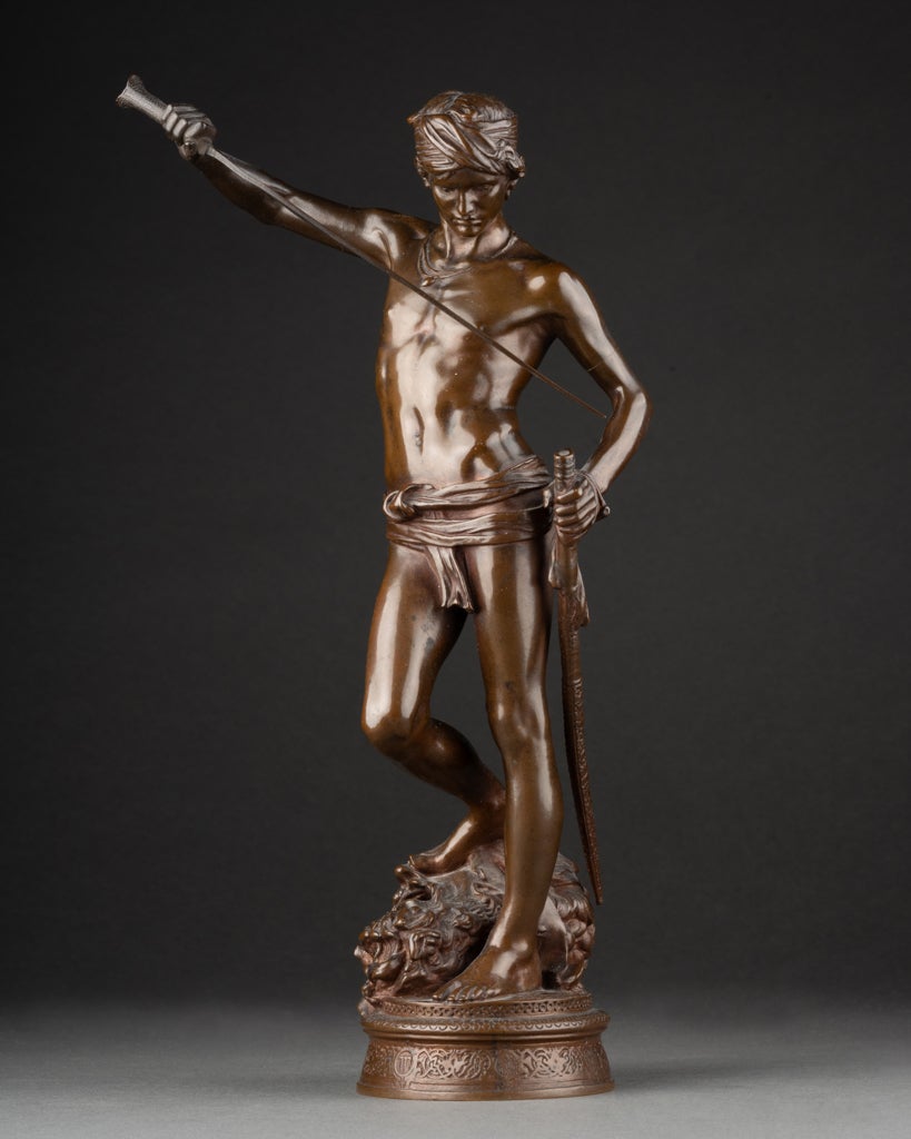 A. Mercié : "David", kleines Modell aus patinierter Bronze Ende XIX./Anfang XX. im Angebot