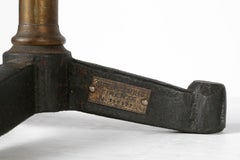 Espejo de tocador de hierro fundido de la marca italiana Officine Galileo