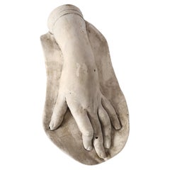 Sculpture classique en plâtre représentant une main, datant du début du XXe siècle