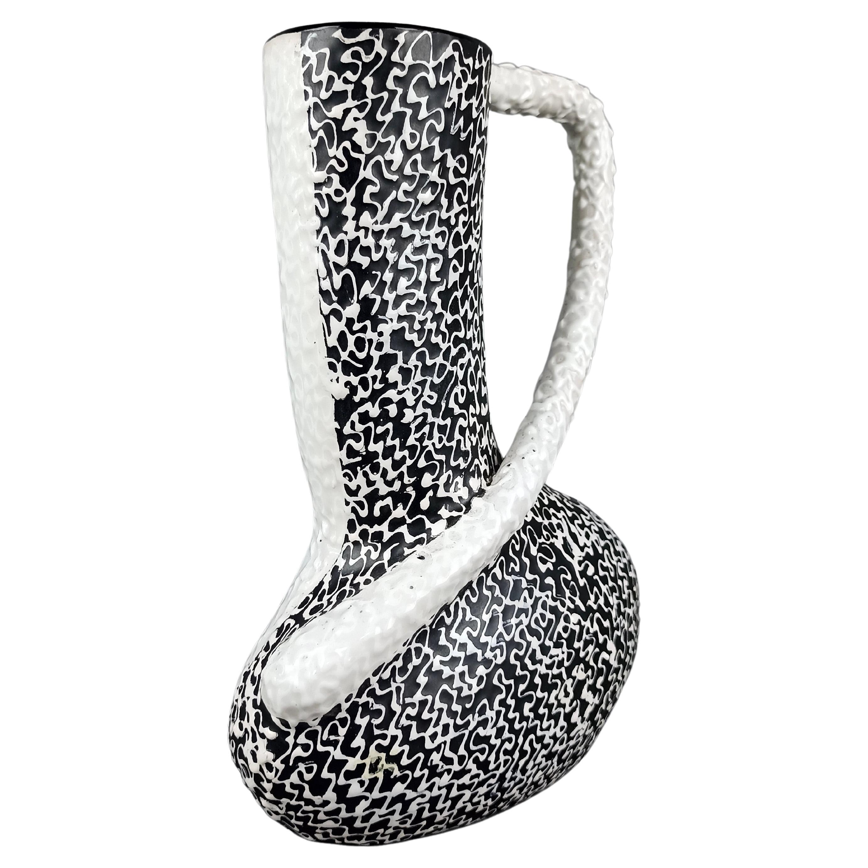 1950s Italian Santucci Deruta asymmetrical black and white ceramic vase. For Sale