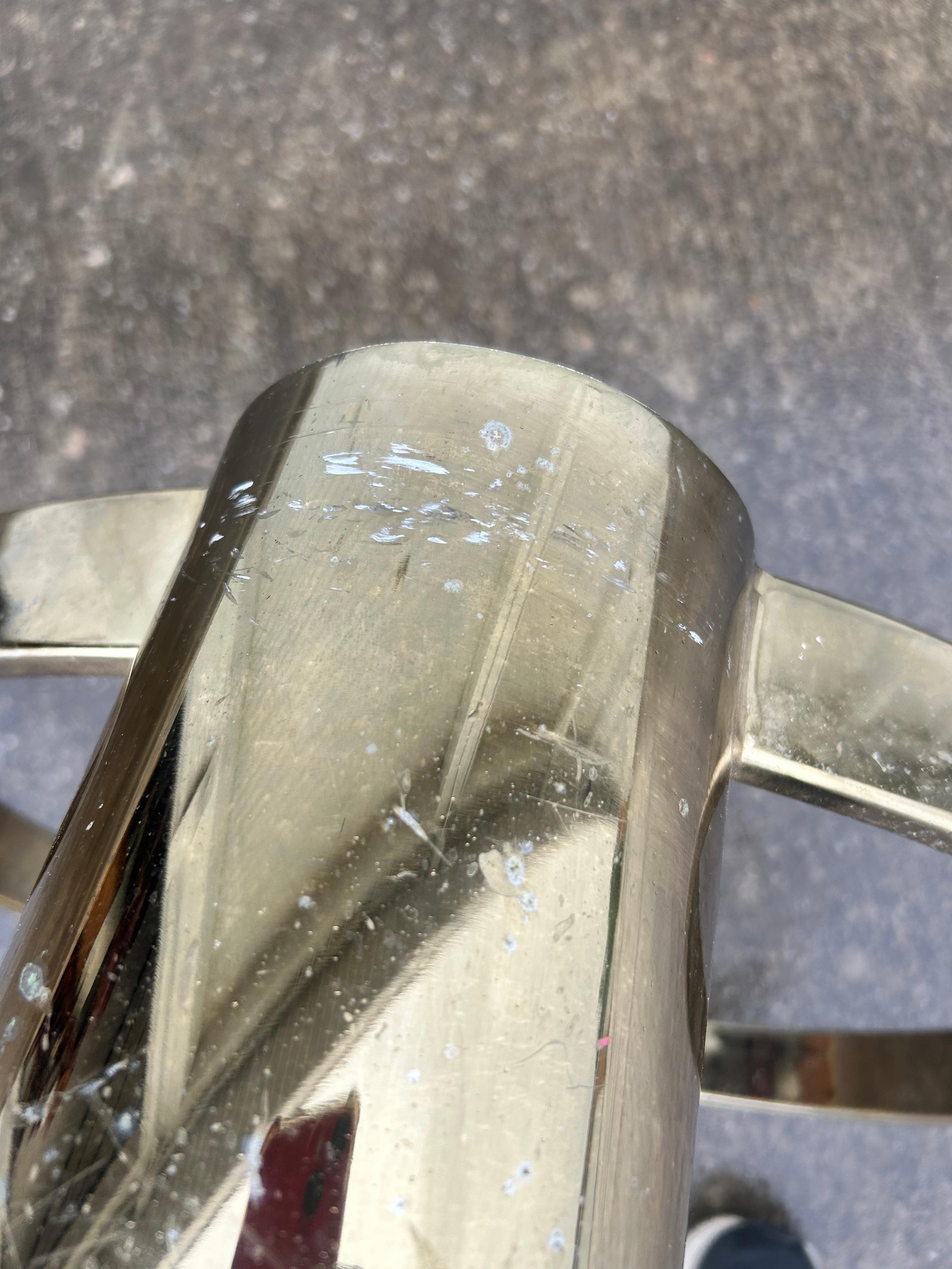 Fin du 20e siècle Table basse Infinity en laiton et verre (sans verre) en vente
