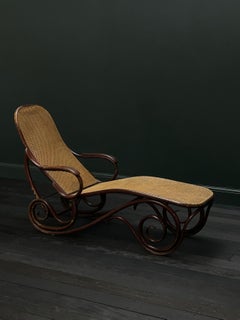 Thonet Reclining Chaise Longue