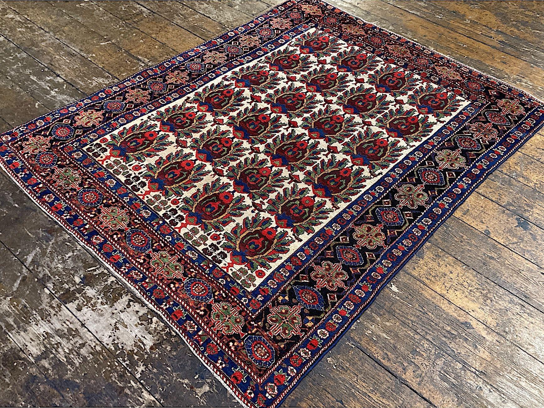 Lana Tappeto antico Afshar 1,85 m x 1,48 m in vendita