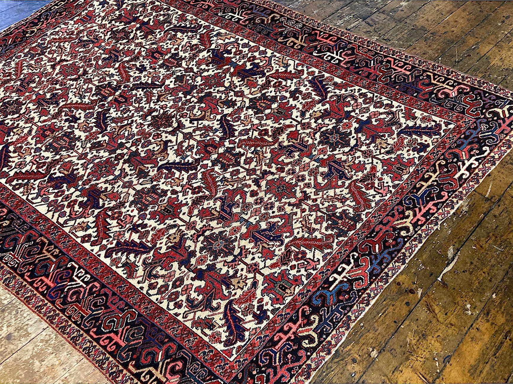 Antiker Heriz-Teppich 3,00 m x 2,36 m (Wolle) im Angebot
