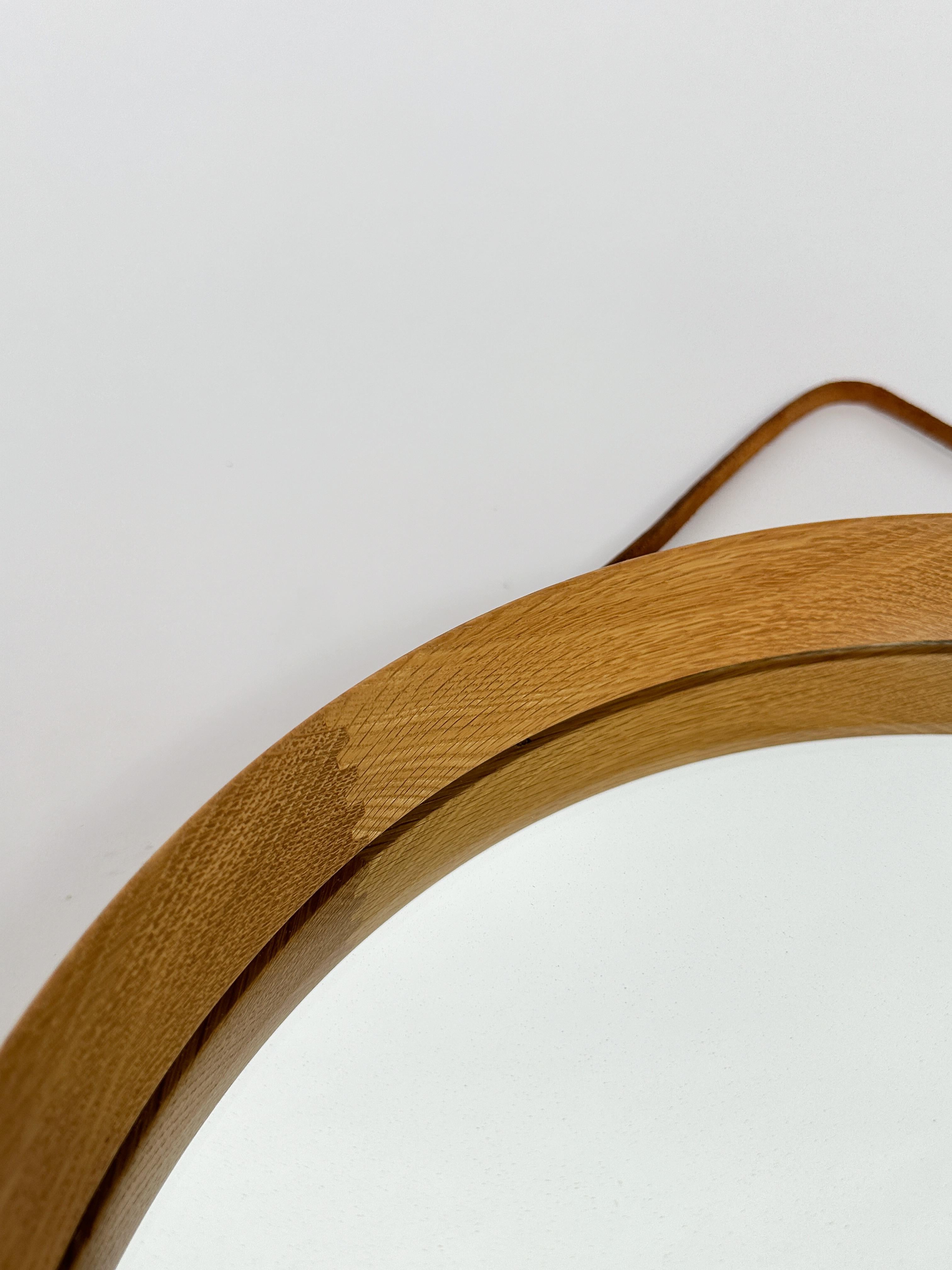 Uno & Östen Kristiansson Specchio Oak Cinturino in Pelle Luxus Vittsjö Svezia 1960s in vendita 2