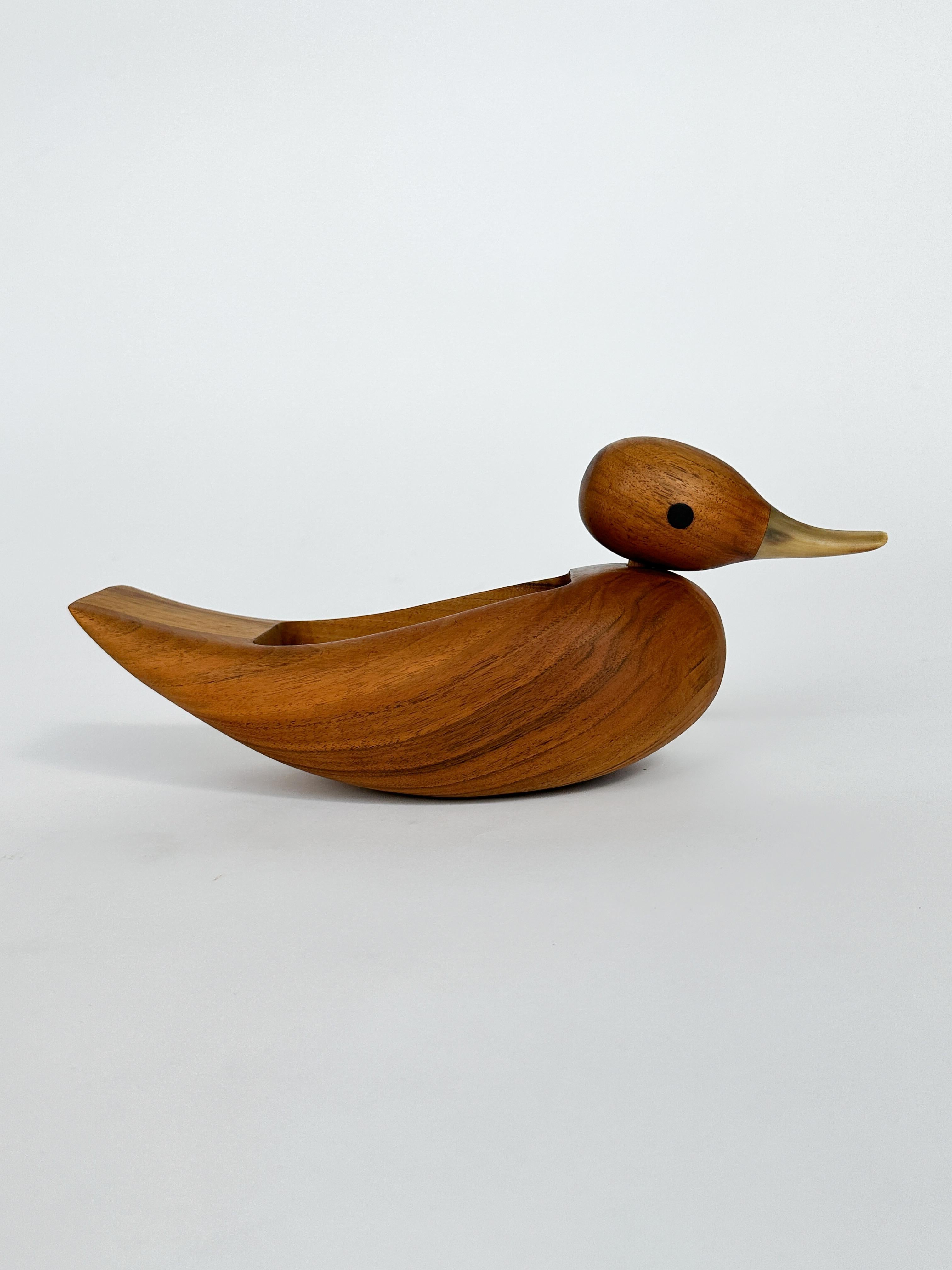 Carl Auböck Duck Valet Walnuss Horn Schale Österreich 1960er Jahre Catch All Model 4960 (Österreichisch) im Angebot