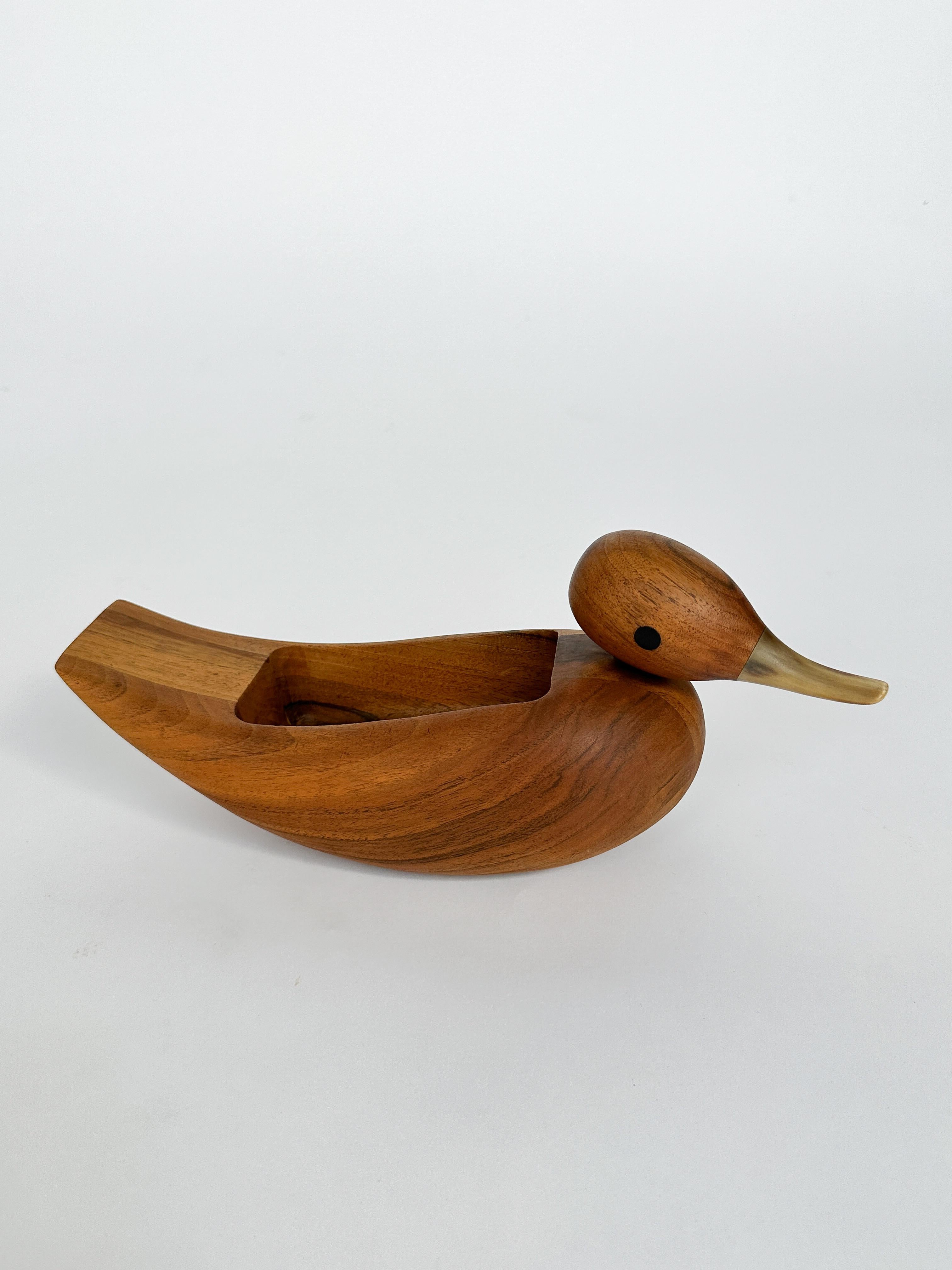 Carl Auböck Duck Valet Walnuss Horn Schale Österreich 1960er Jahre Catch All Model 4960 (Handgefertigt) im Angebot