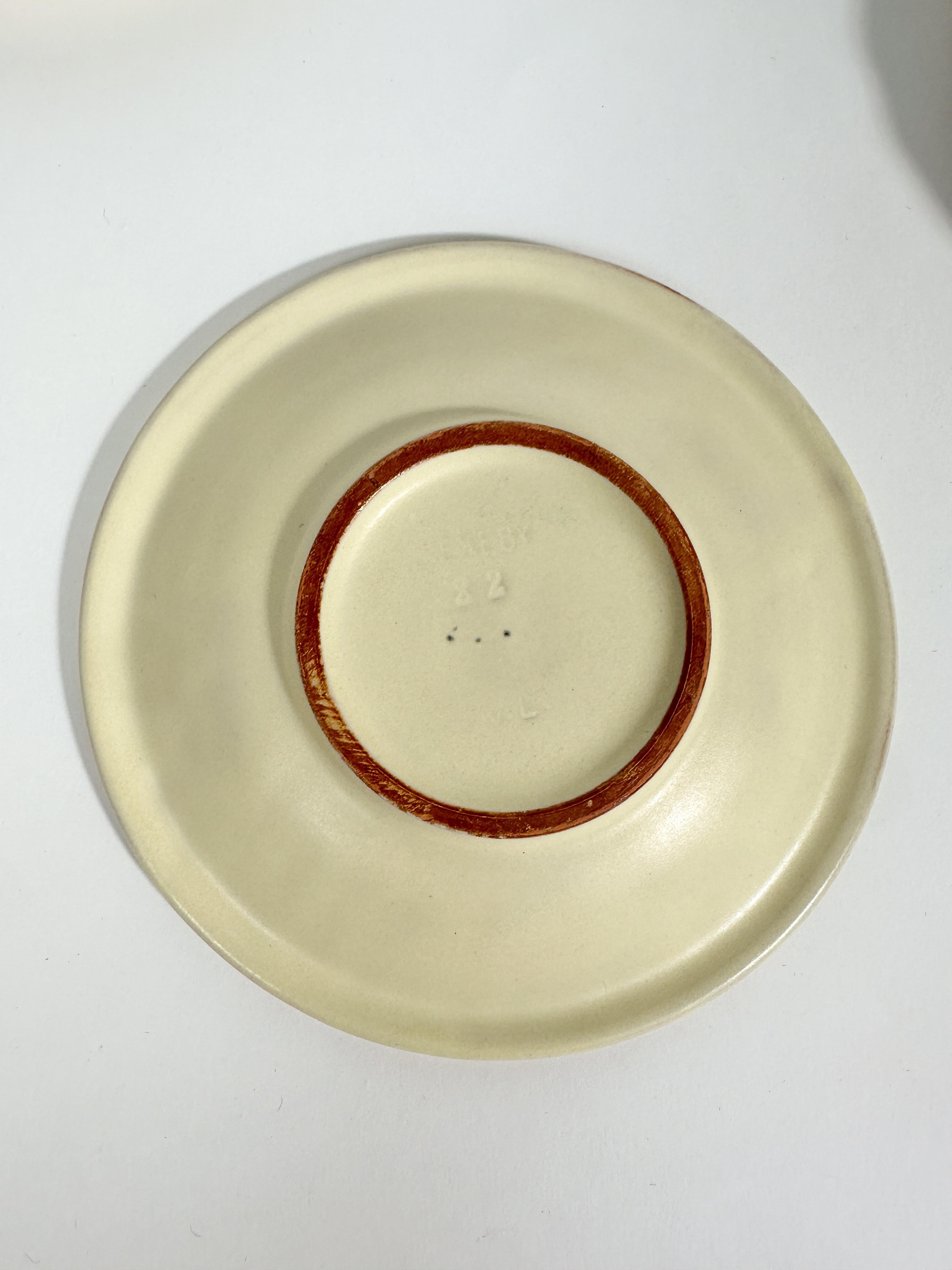 Ensemble de six assiettes Vicke Lindstrand en céramique jaune beurre Upsala Ekeby 1940s en vente 1