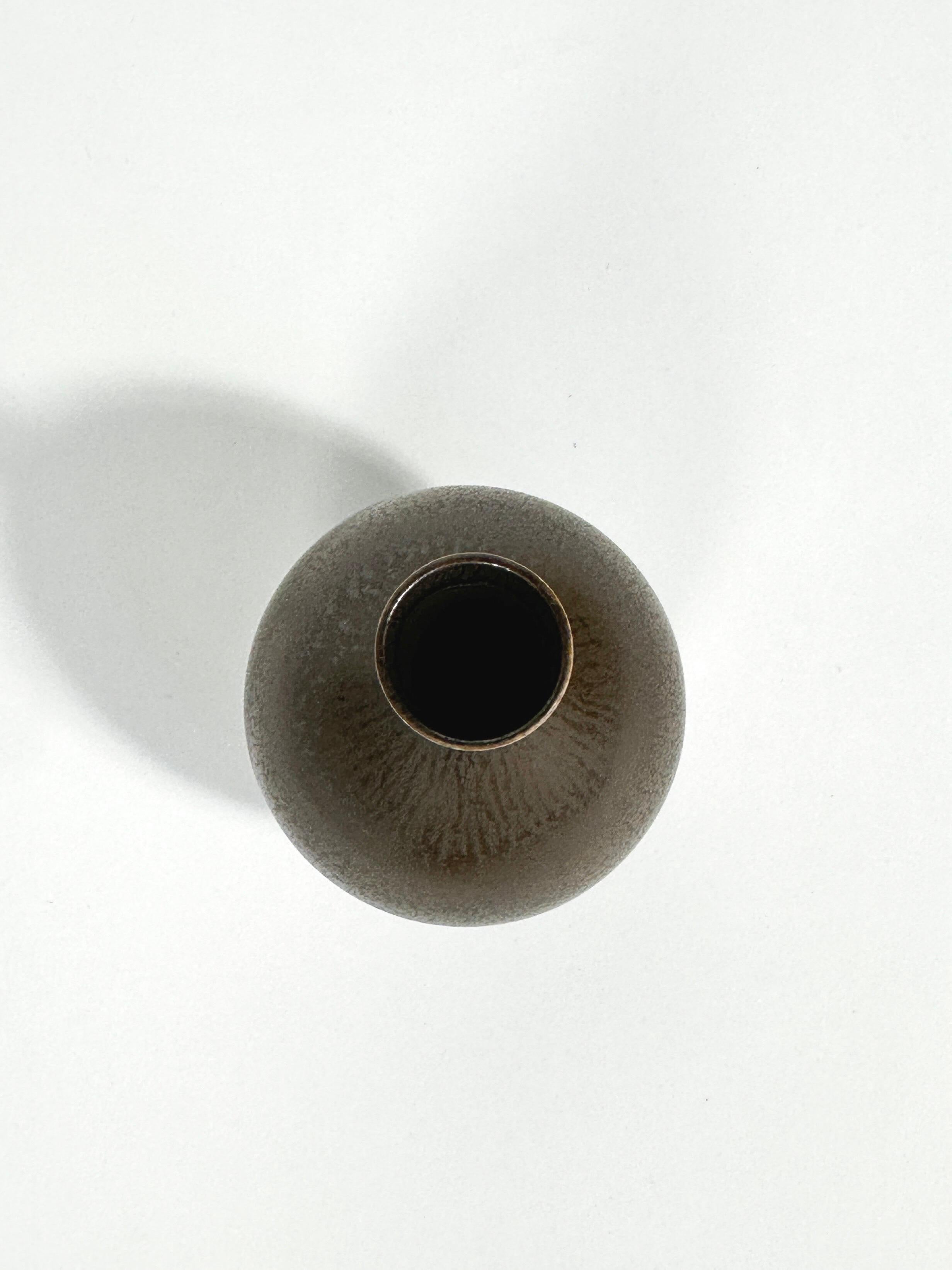 Fin du 20e siècle Berndt Friberg Vase Marron Lièvres Fourrure Gustavsberg Suède 1974 en vente
