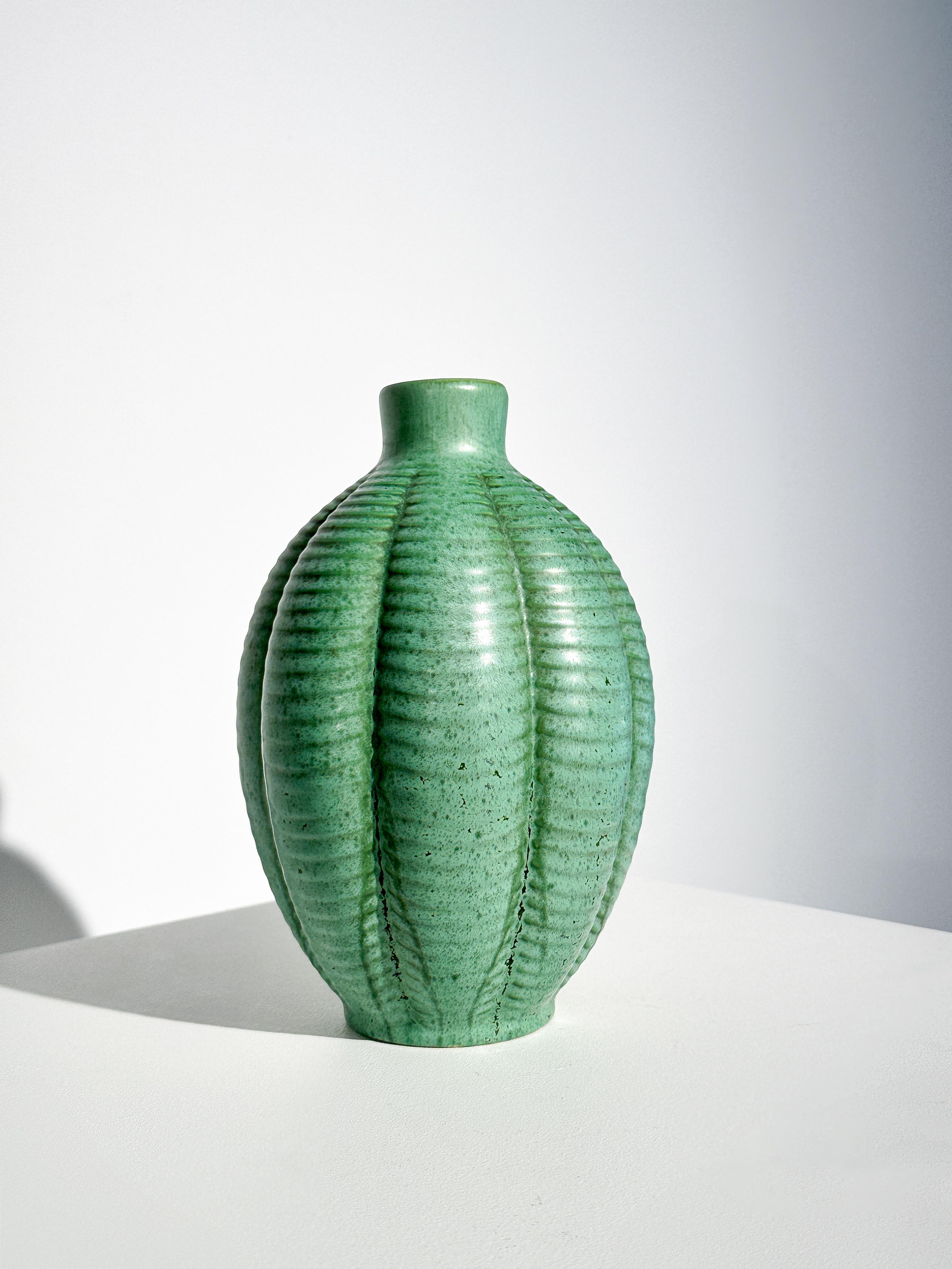 Fatto a mano Anna Lisa Thomson Vaso Greene & Greene Ekeby Svezia anni '30 in vendita