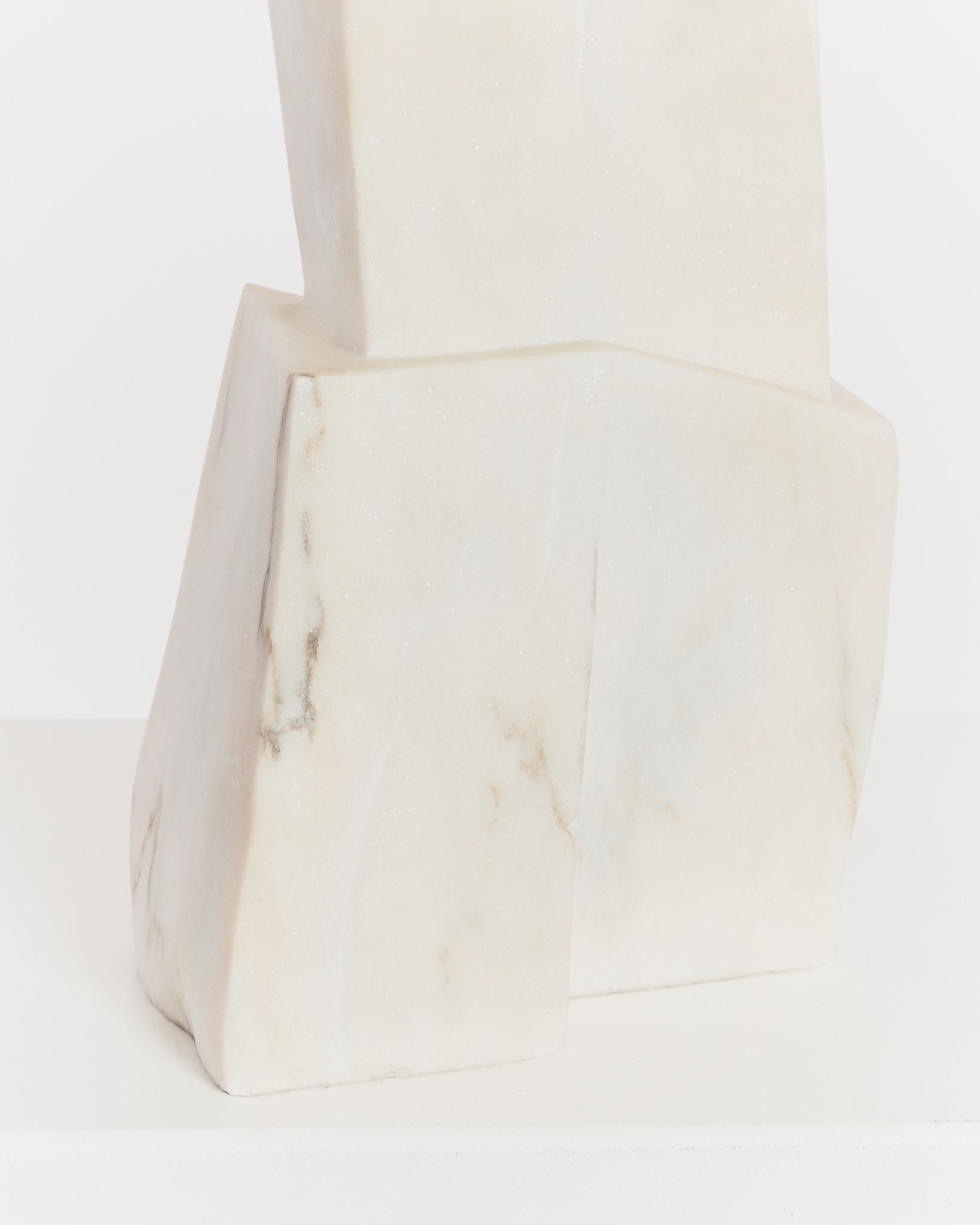 Modernist sculpture in Carrara marble For Sale 6