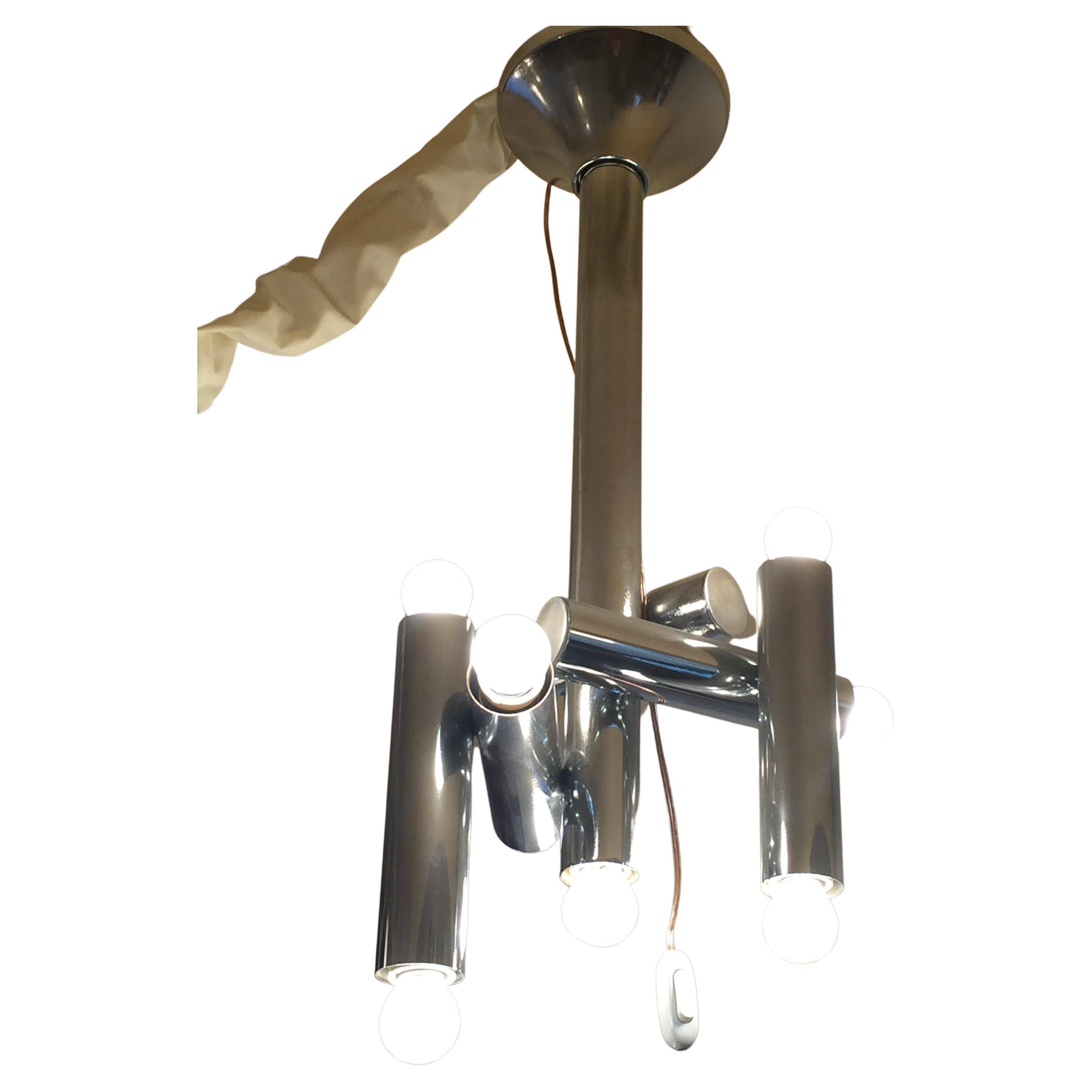 Lampada a sospensione.

Stile: 60.
Paese:: Germania.
Per prendersi cura della tua proprietà e della vita dei nostri clienti, il nuovo cablaggio è stato realizzato.
Dal 1982 siamo specializzati nella vendita di oggetti in stile Art Déco, Art Nouveau