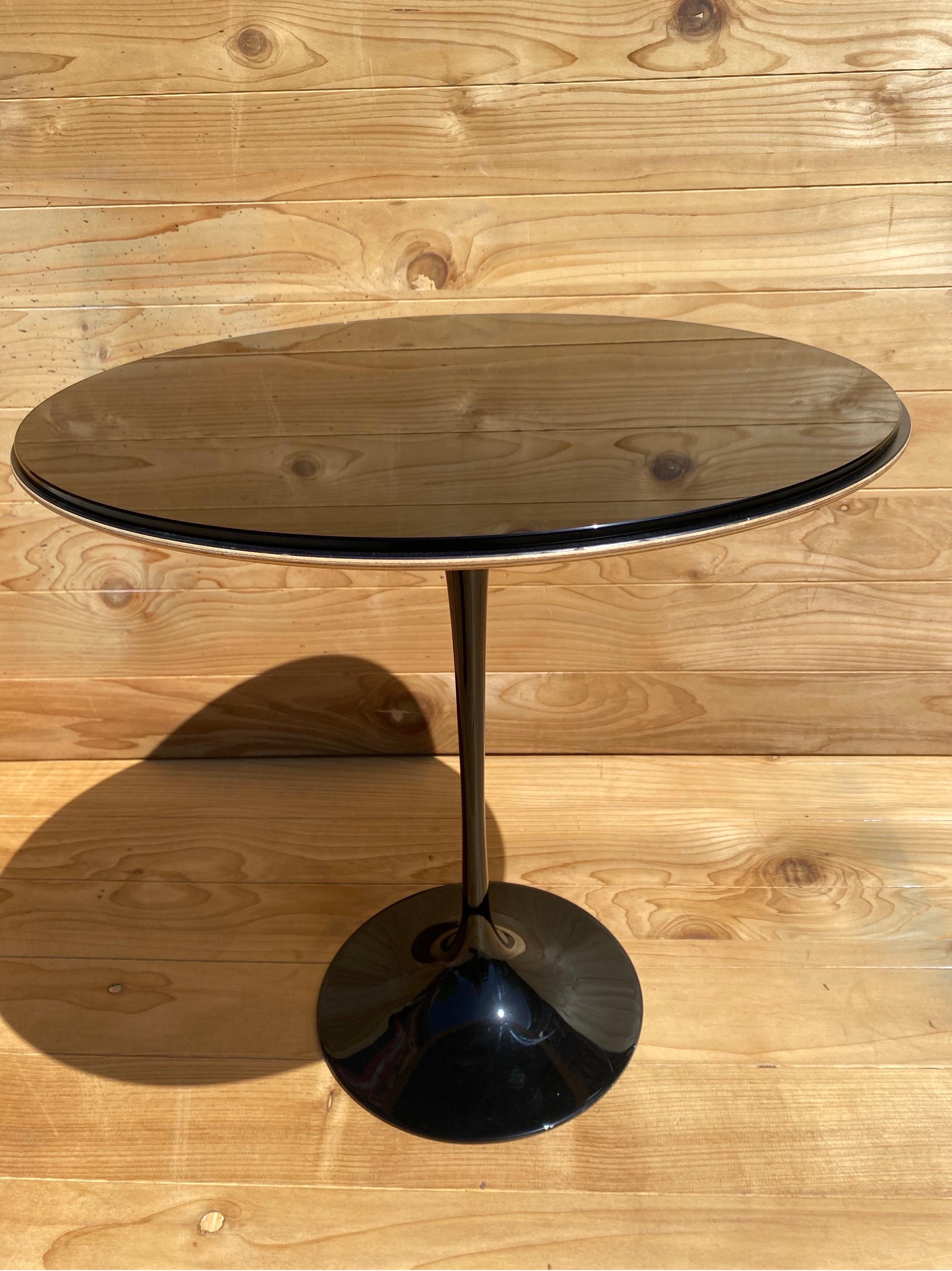 20th Century Mid Century Modern Eero Saarinen Black Tulip Table w/ Removable Tinted Glass Top For Sale