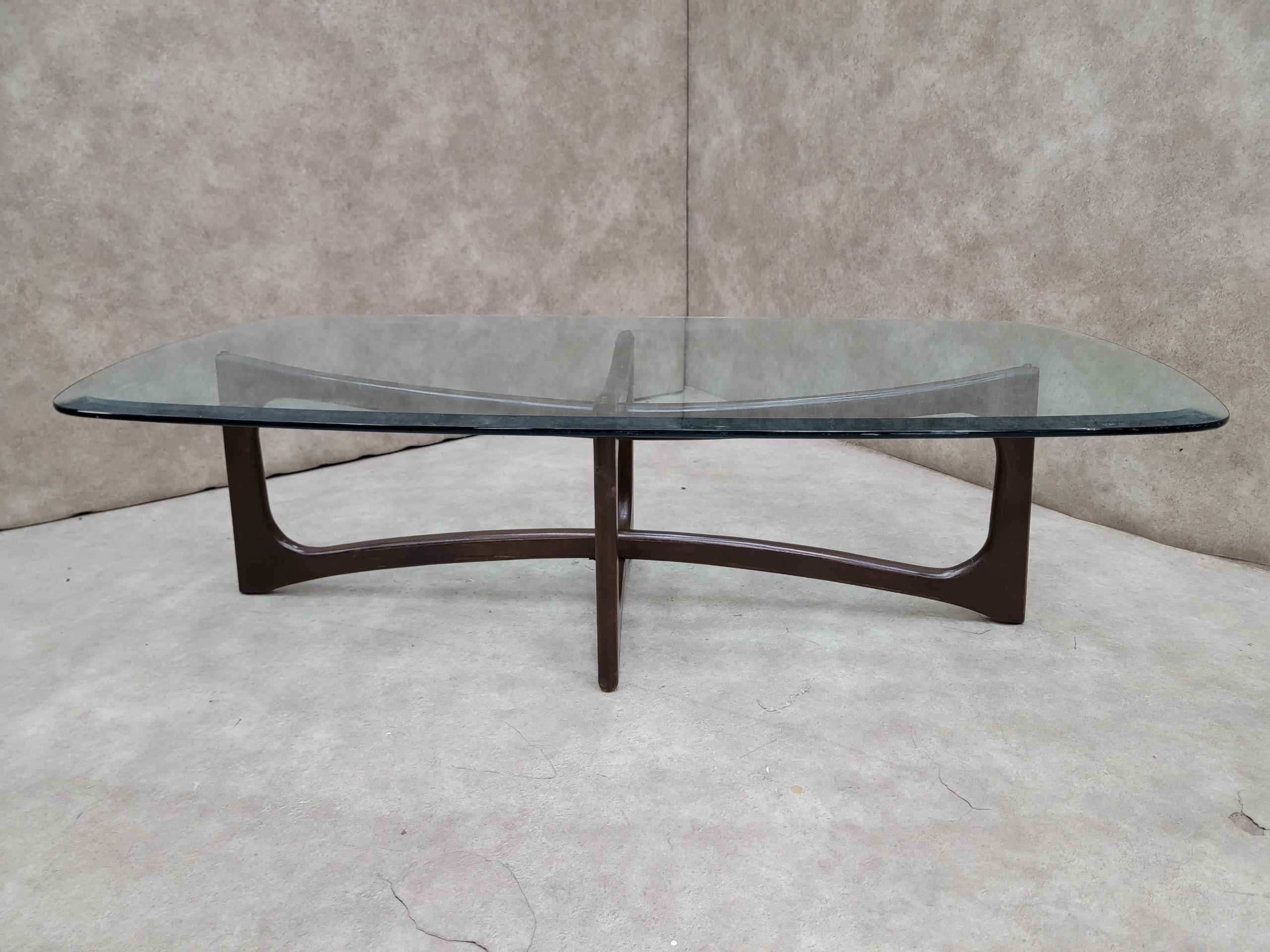 Mid Century Adrian Pearsall Stil Bowtie Walnuss und Glasplatte Couchtisch (Handgefertigt) im Angebot
