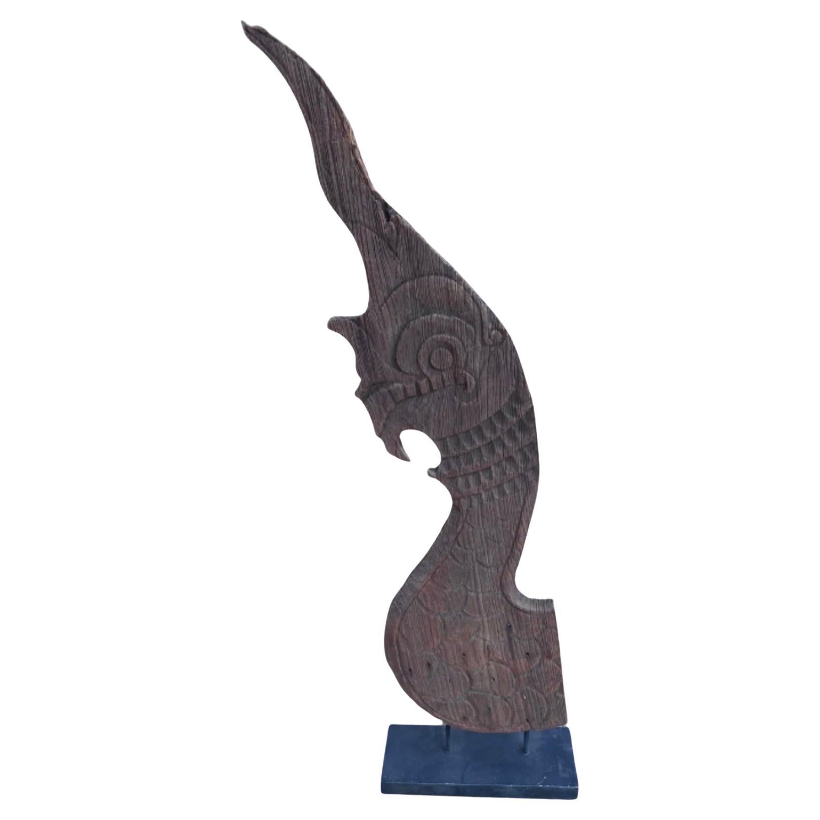 Antico tempio thailandese Naga Finial